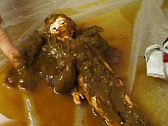 美少女排泄 塗糞人形2