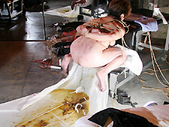 ひかり 初調教！ 鞭・浣腸で逝く